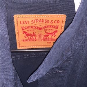 Men’s Navy blue Levi’s denim jacket